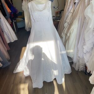 Oleg Cassini Wedding Dress
